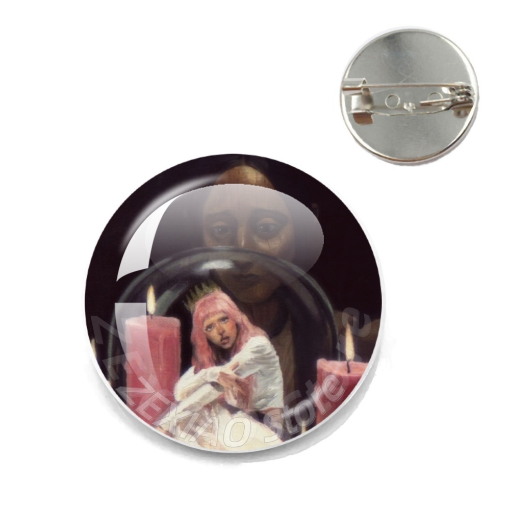 Broches e Pins da Cantora M-Me - Anime Cosplay Images avaliação e preço